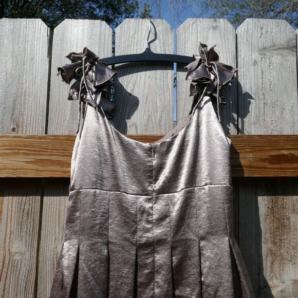 MAGGY LONDON Cocktail Dress Metallic Taupe Sleeveless Bubble Hem Evening Size 8 - Picture 2 of 7